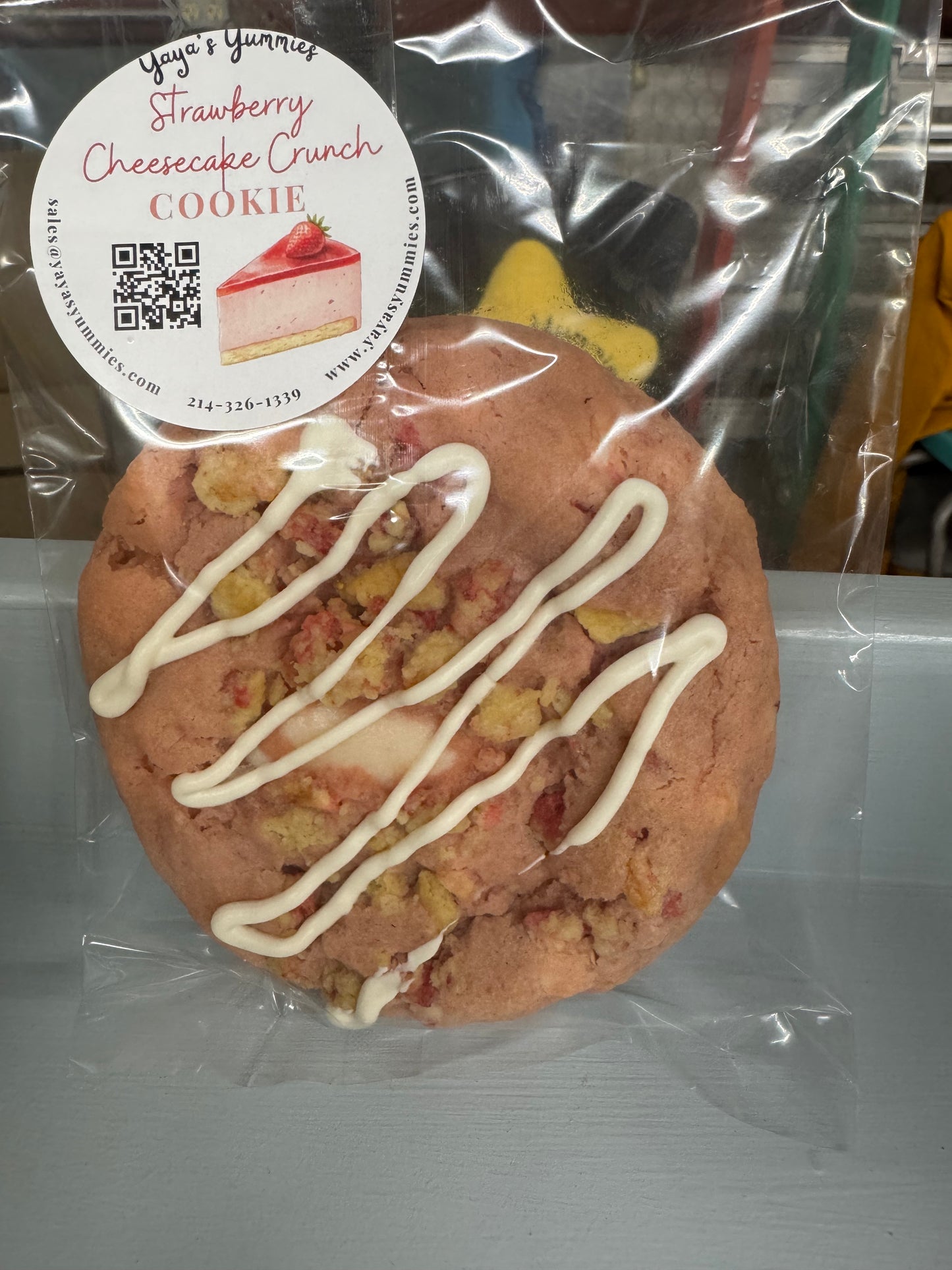 Strawberry Cheesecake Crunch Cookie