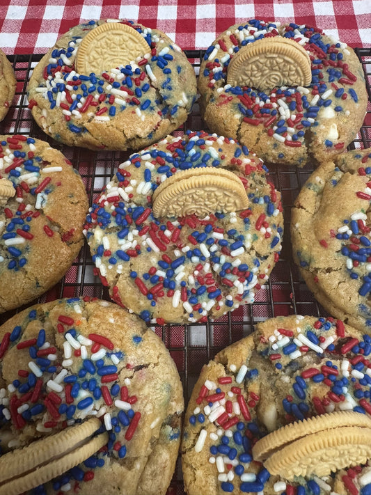 Cookie, Funfetti Golden Oreo Cookie